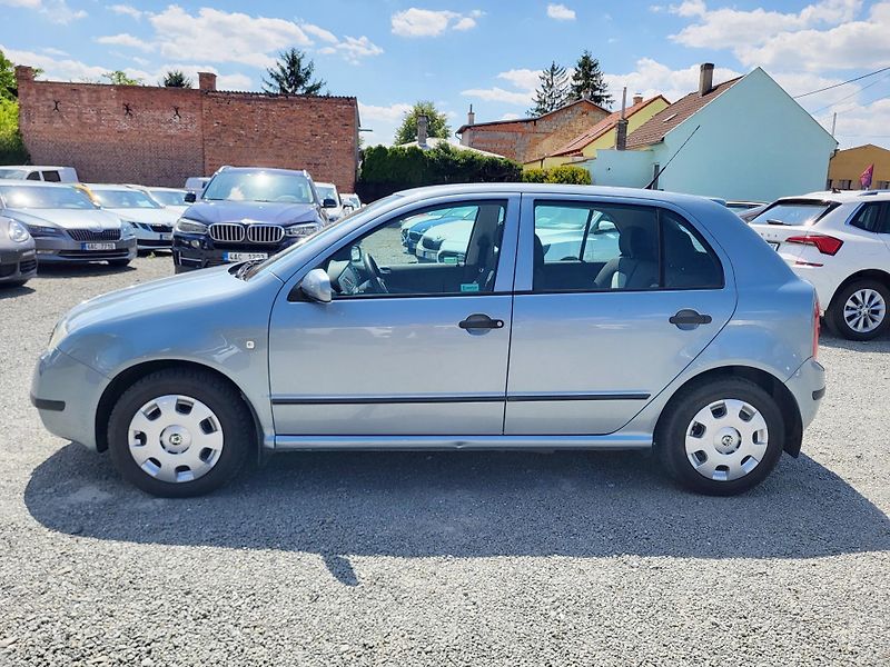 Škoda Fabia 1.2 i 12V HTP 47kW - fotka 2 z 37