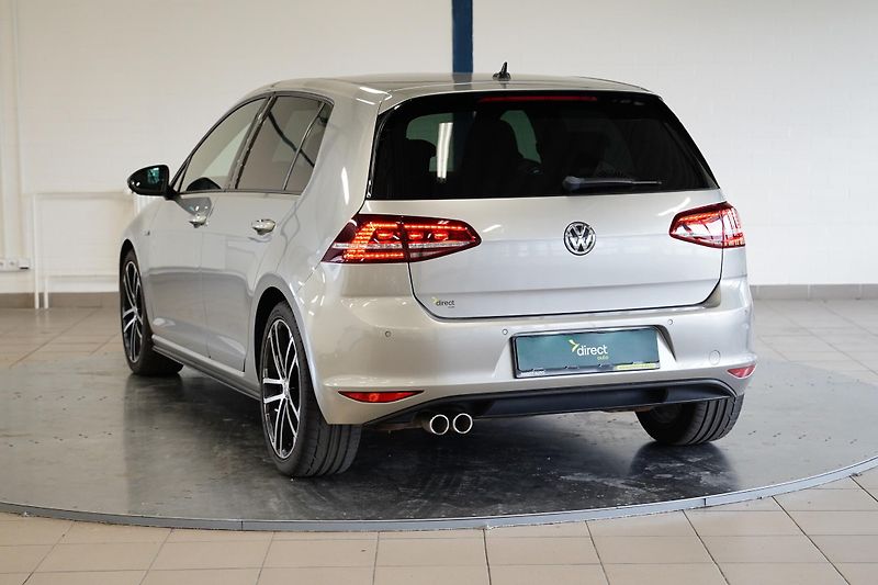 Volkswagen Golf - fotka 7 z 28