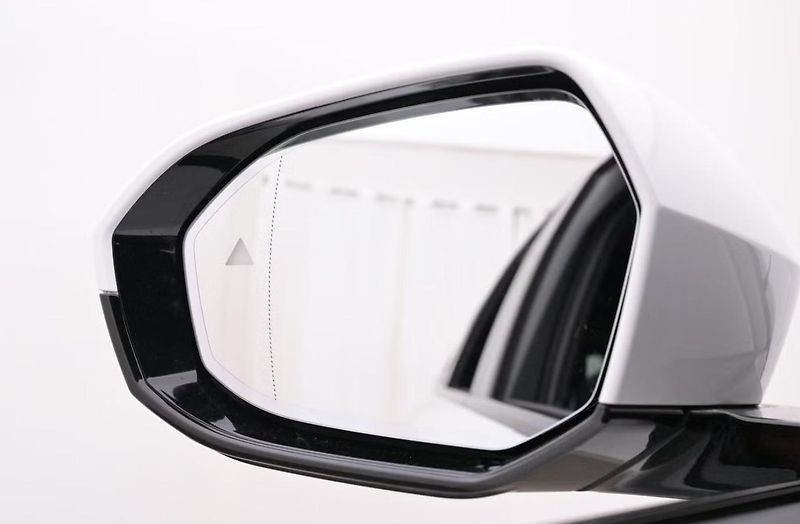 BMW i5 eDrive40 Touring M SoH 97% Taž - fotka 19 z 26