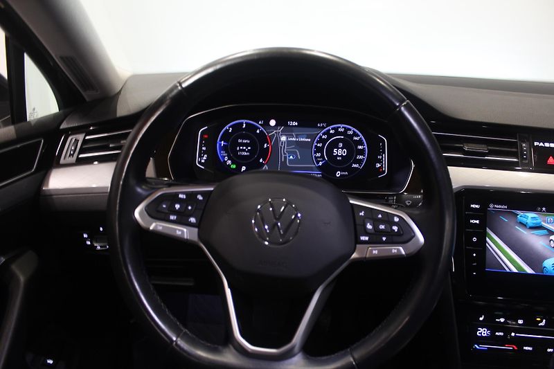 Volkswagen Passat (2022) 2.0TDI DSG Display Tažné  - fotka 37 z 39