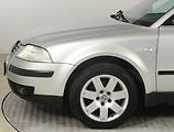 Volkswagen Passat (2004) 1.9 TDI, Automat, po STK - náhled 15