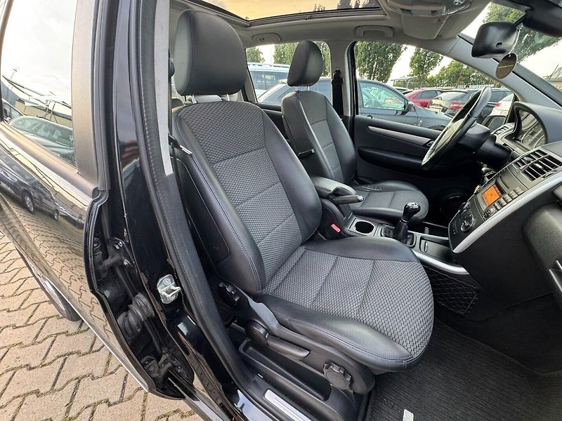 Mercedes-Benz Třídy A (2010) 180 1,7 85 KW TAŽNÉ KOLA - fotka 28 z 38