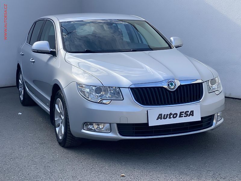 Škoda Superb (2012) 2.0 TDi, Ambition - fotka 1 z 16