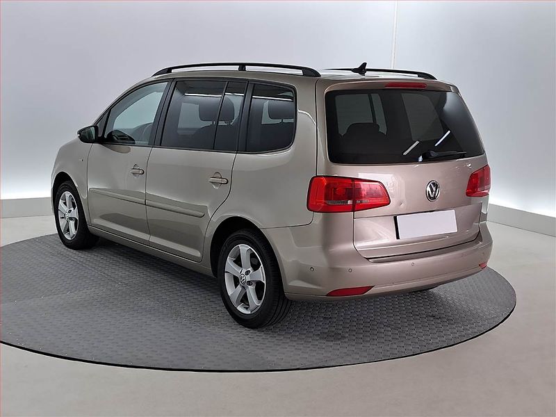 Volkswagen Touran (2012) 1.4 TSI, Automat, Navi - fotka 4 z 17