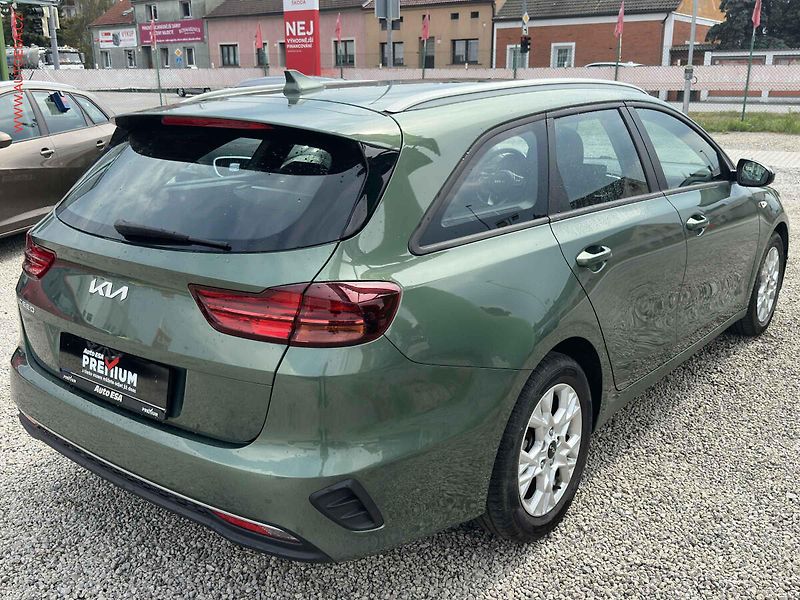 Kia Ceed (2023) 1.5i, 1.maj,ČR, AC, tempo - fotka 4 z 20