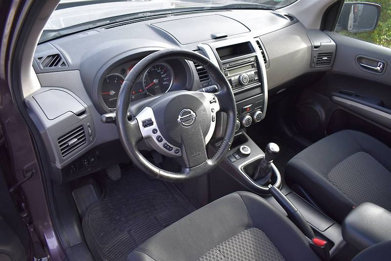 Nissan X-Trail 2,0 DCi 1M,127KW,TOP BARVA! - fotka 8 z 19