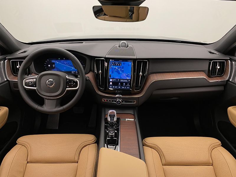 Volvo XC60 T8 AWD ULTRA BRIGHT REZERVACE - fotka 2 z 64