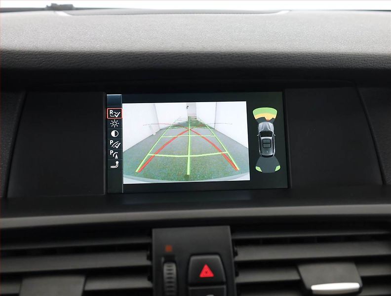 BMW X3 (2013) xDrive20d, 4X4, Automat - fotka 18 z 21