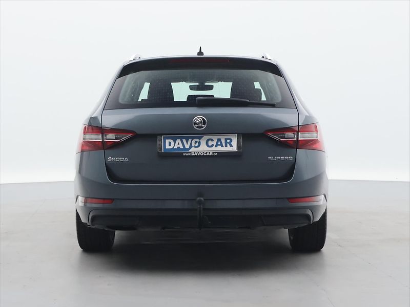 Škoda Superb 2,0 TDI 110kW Style CZ DPH - fotka 6 z 27