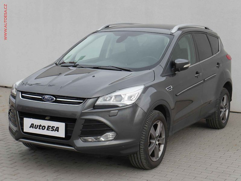 Ford Kuga (2015) 2.0TDCi 4x4, 2.maj,ČR - fotka 3 z 19