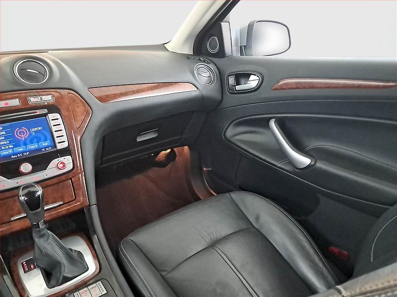Ford Mondeo (2007) 2.0 TDCi, Automat, po STK - fotka 8 z 19