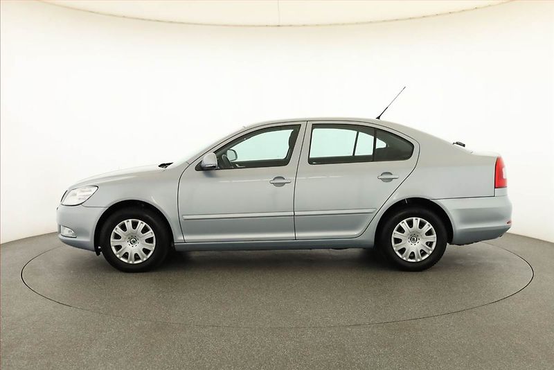 Škoda Octavia (2010) Ambiente Plus 1.4 TSI, po STK - fotka 3 z 15