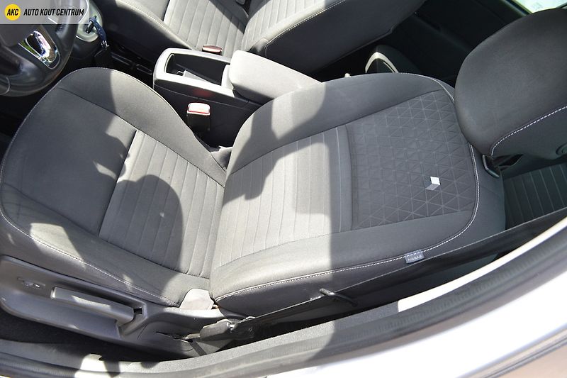 Renault Grand Scénic 1.5dCi - 81KW - fotka 31 z 54