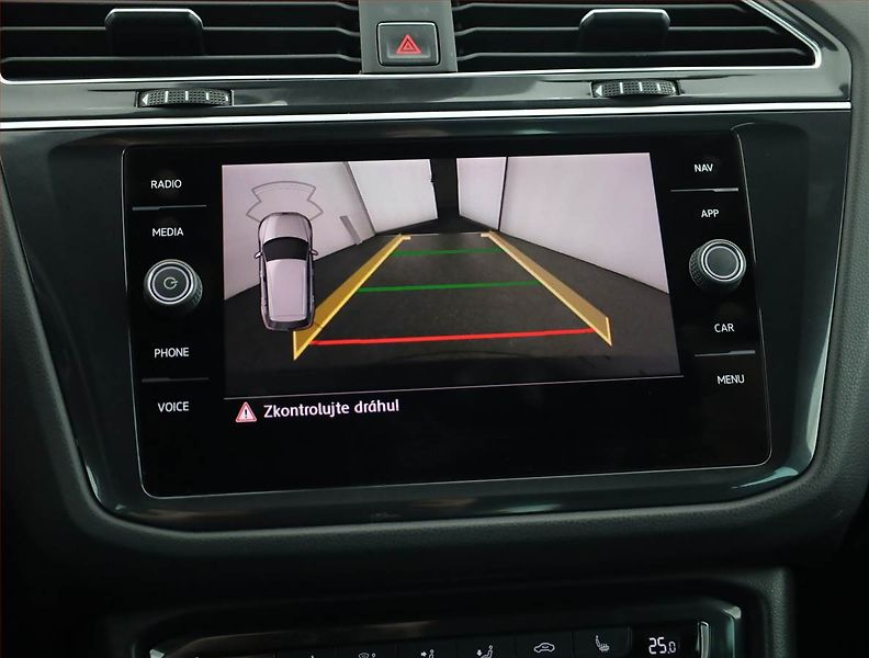 Volkswagen Tiguan (2018) R-Line 2.0 TDI - fotka 15 z 20