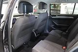 Volkswagen Passat (2021) 2.0TDI DSG Display LED - náhled 16