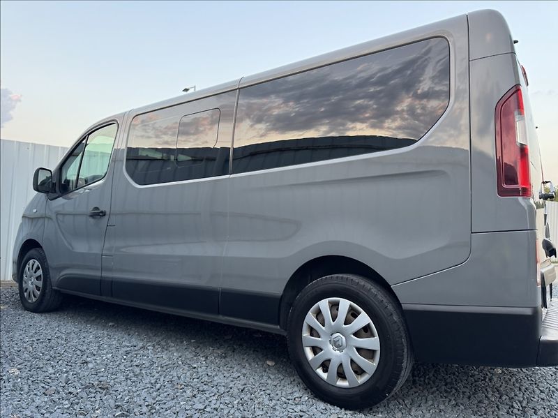 Renault Trafic 1,6 DCi 8míst WEBASTO tažné ČR - fotka 22 z 50