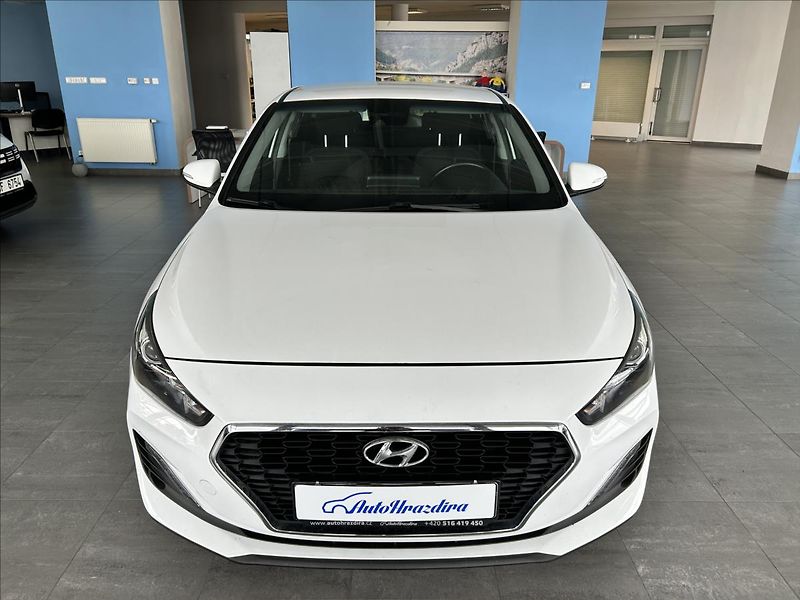 Hyundai i30 1,0   TGDI 88kW,FASTBACK,ČR,1. - fotka 2 z 22