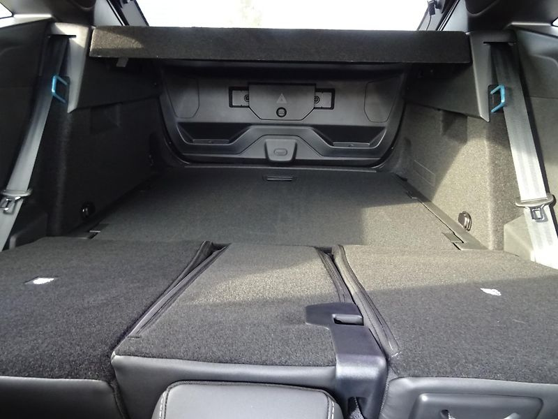 Peugeot 3008 (2026) ALLURE Hybrid 145k e-DCS6 - fotka 14 z 45