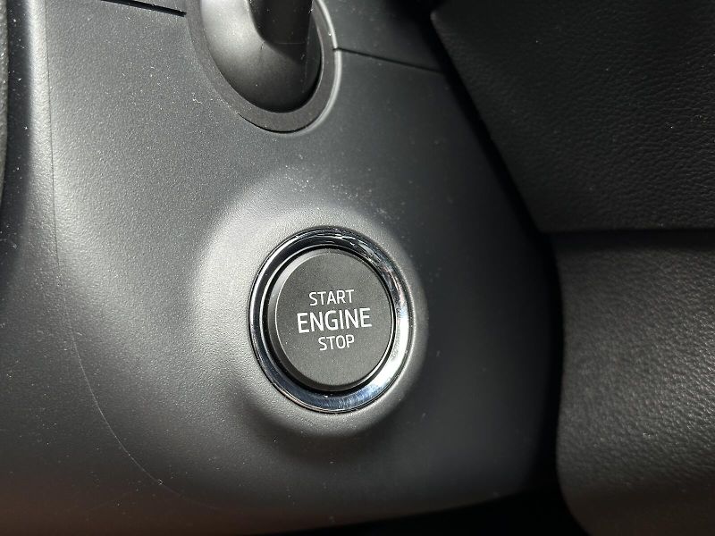 Škoda Karoq 1.5TSi Top & Selection 150PS L - fotka 18 z 43