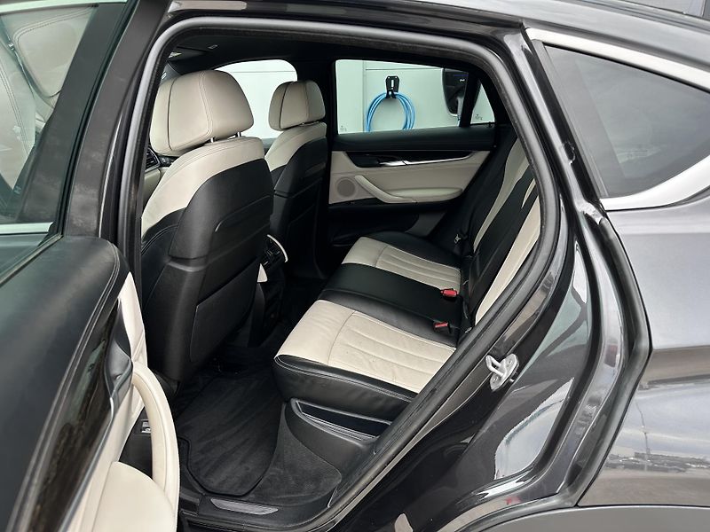 BMW X6 xDrive30d  - fotka 9 z 23
