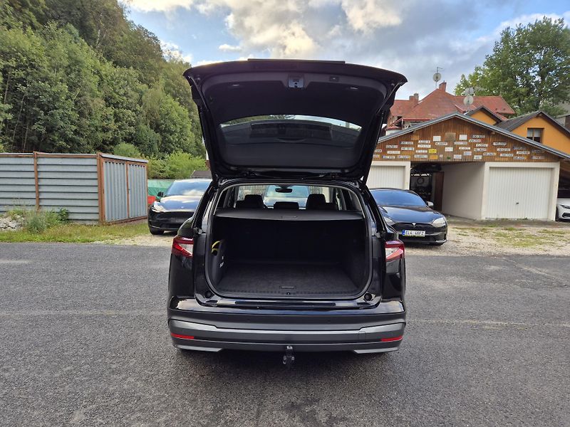 Škoda Enyaq 150kw, iV80 19ALU TZ SOH 92% - fotka 14 z 48