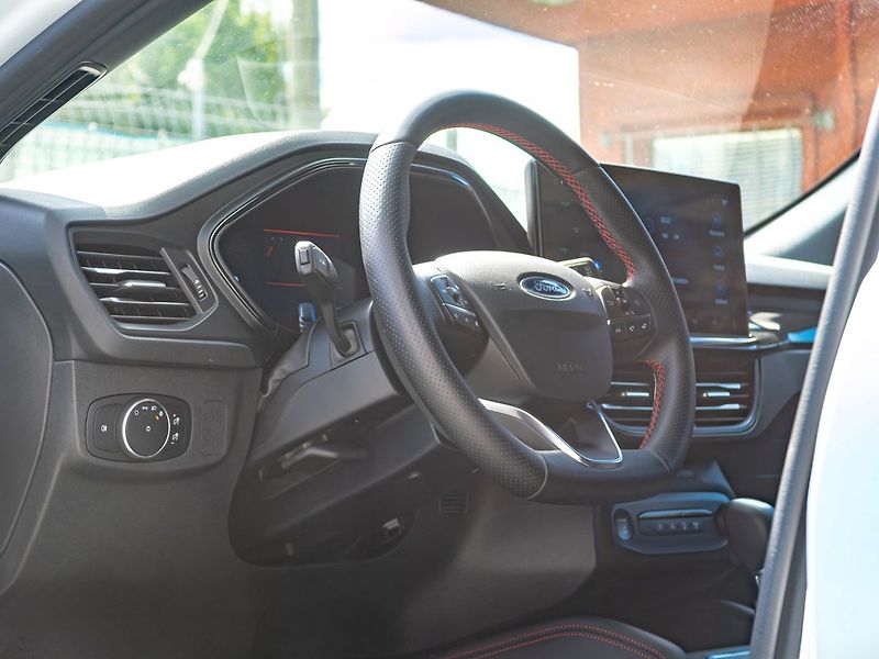 Ford Focus (2025) ČR 1.0T 114KW mat – ST-line - fotka 15 z 52