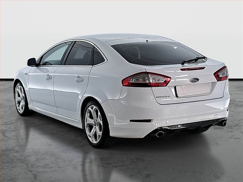 Ford Mondeo (2011) 2.2 TDCi, Xenony, Tempomat - fotka 4 z 18