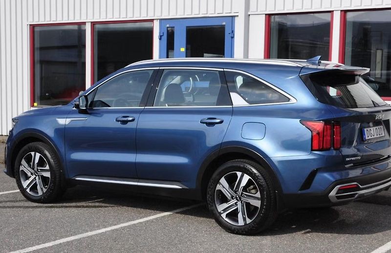 Kia Sorento Action PHEV AWD Kamera 7 míst - fotka 4 z 14