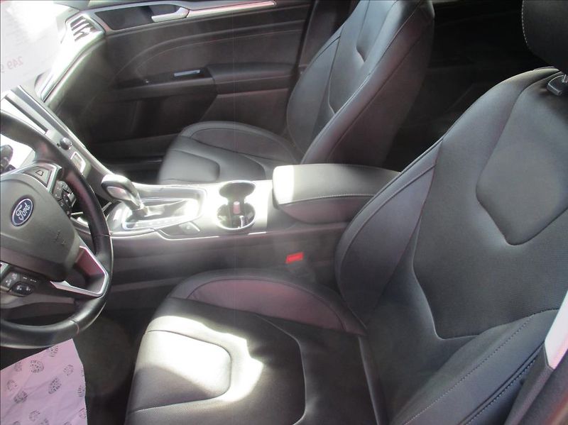 Ford Mondeo 2,0 TDCI, Titanium, automat, - fotka 14 z 40