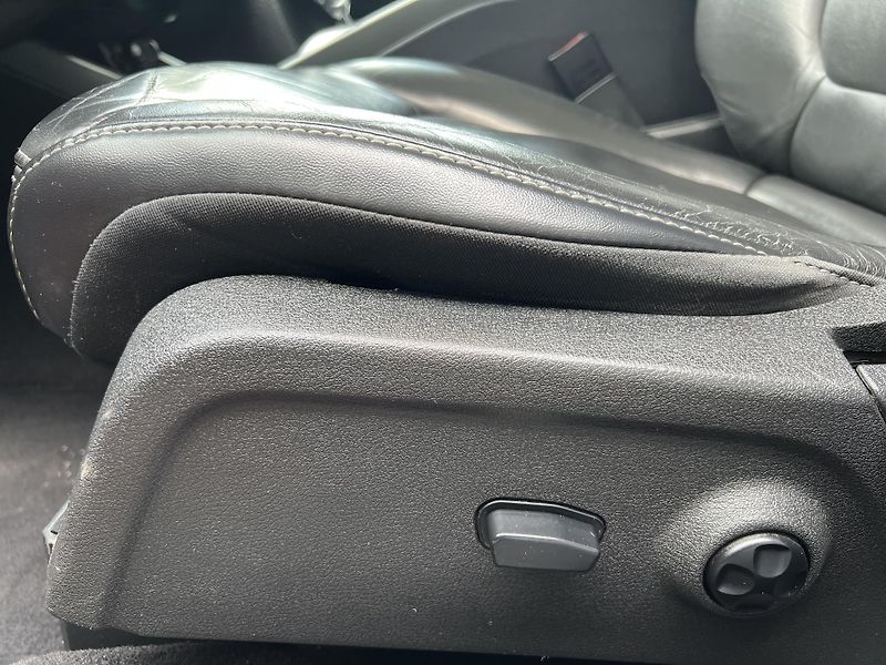 Fiat Freemont 2.0MJT 4x4 AUTOMAT 7MÍST KŮŽE  - fotka 12 z 50