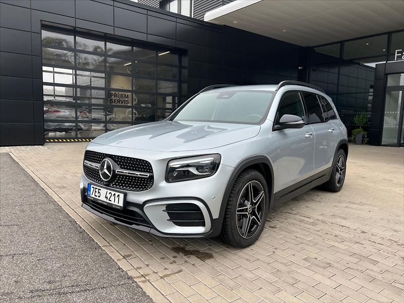 Mercedes-Benz GLB 2,0   220 4M AMG 1. maj - fotografie inzerátu