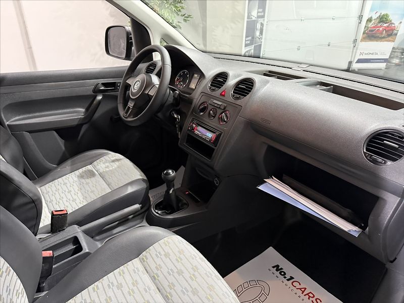 Volkswagen Caddy 1,6   TDI 75KW TAŽNÉ SERVIS - fotka 11 z 19
