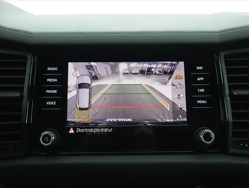 Škoda Kodiaq (2022) Sportline 1.5 TSI - fotka 15 z 18