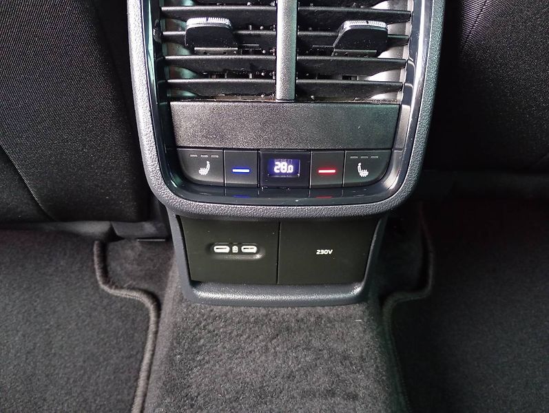 Škoda Octavia (2022) 2.0 TDI 110 kW DSG Clever pake - fotka 21 z 36