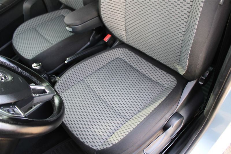 Škoda Roomster 1,2 TSI  NAVIGACE,STYLE - fotka 19 z 24