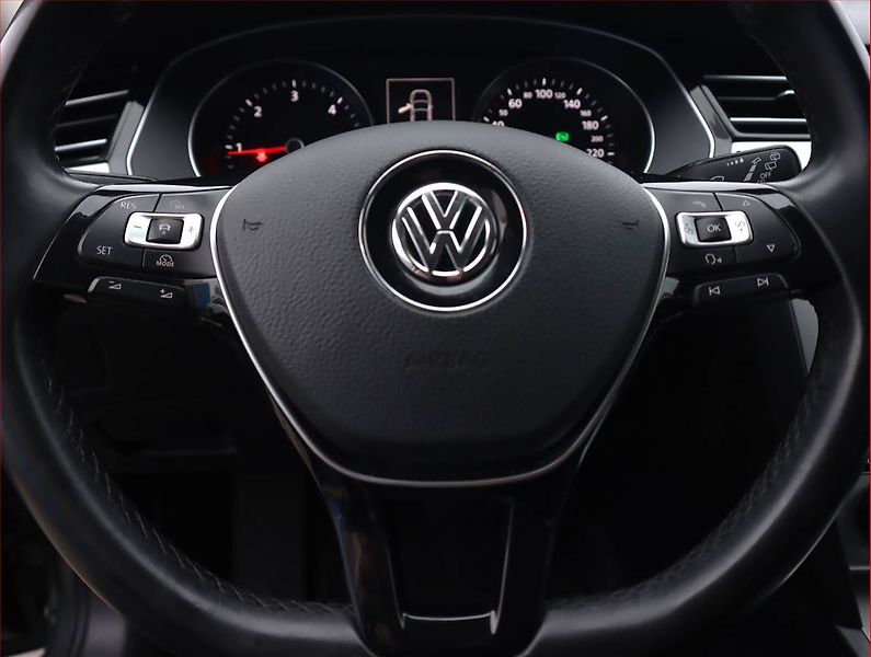 Volkswagen Passat (2015) Highline 2.0 TDI, 4X4 - fotka 20 z 20