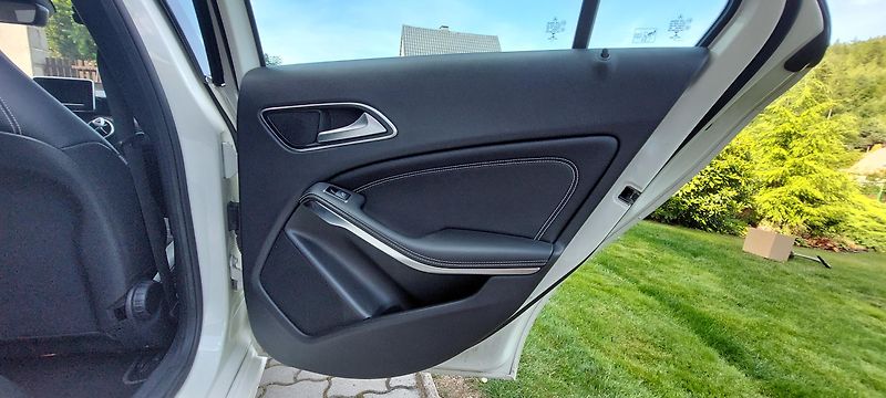 Mercedes-Benz Třídy A (2015) A220 CD 4MATIC - fotka 13 z 18