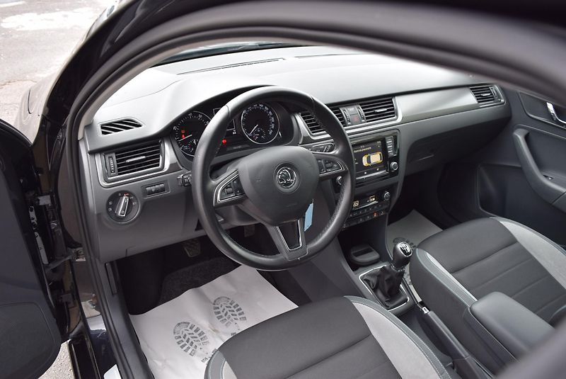 Škoda Rapid (2016) 1.2TSI 81kw ED. JOY XEN TAŽNÉ - fotka 23 z 45