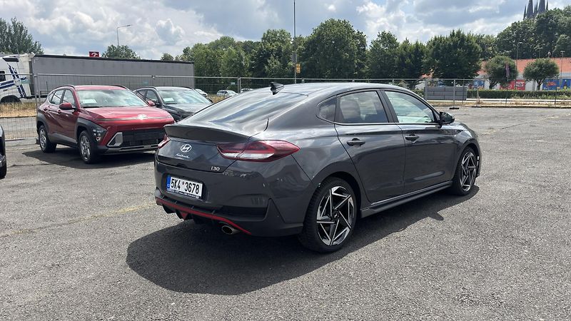 Hyundai i30 (2025) Fastback 1,5 TGDI MT NLINE  - fotka 3 z 10
