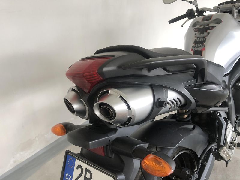 Yamaha FZ 6 N Fazer - fotka 14 z 18