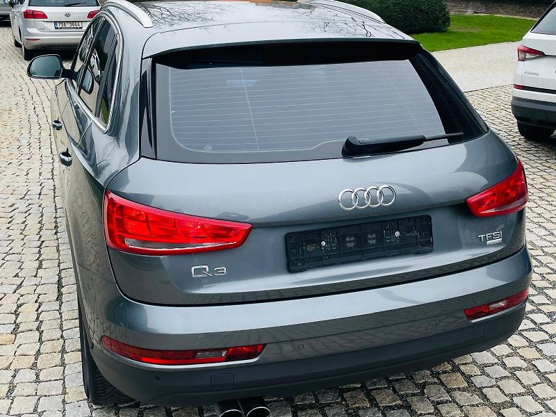 Audi Q3 1.4TFSI MAN SERVISKA TAŽNÉ - fotka 16 z 39