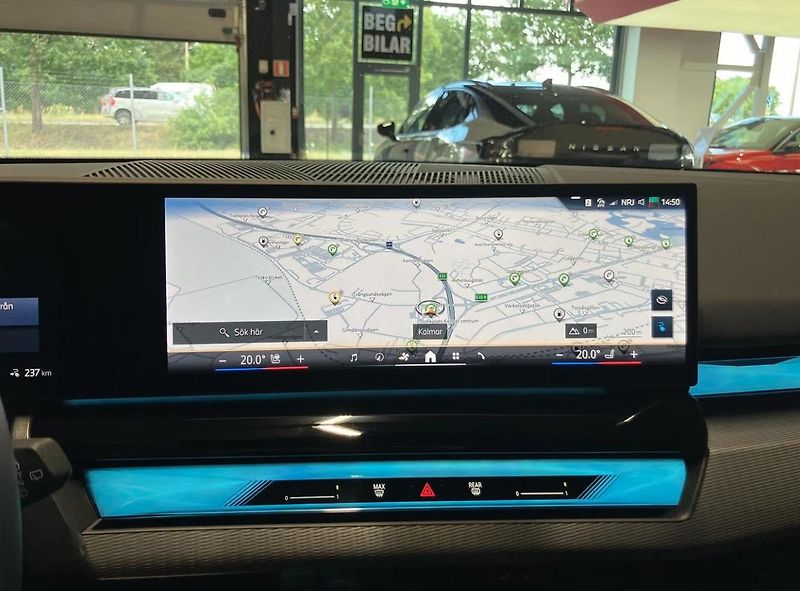 BMW i5 eDrive40 Touring M Ambient Taž - fotka 11 z 12