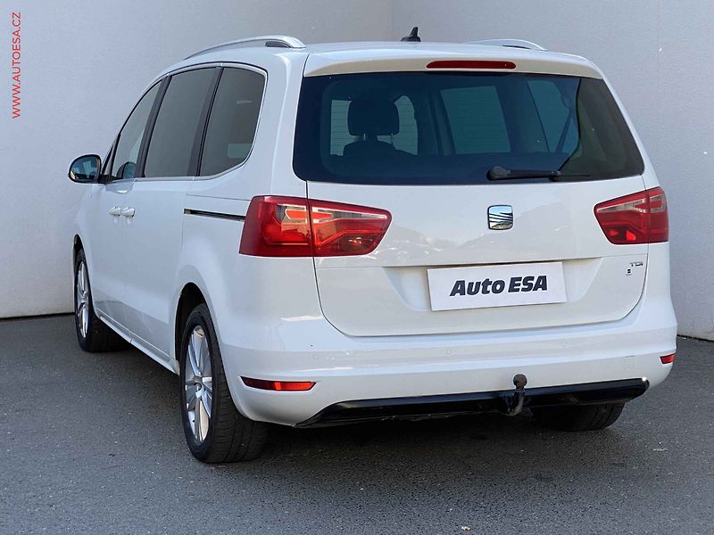 Seat Alhambra (2015) 2.0 TDi, Style, xenon - fotka 6 z 21