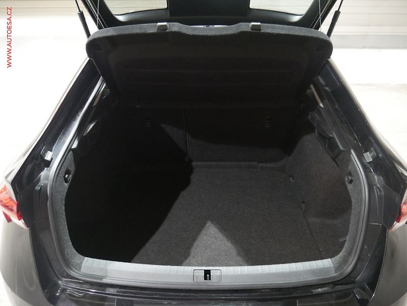 Škoda Octavia (2022) 2.0 TDi, ČR, Active - fotka 7 z 17