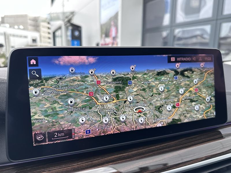 BMW Řada 5 530e xDrive Model Luxury - fotka 14 z 23