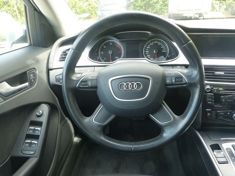 Audi A4 Avant 2.0 TDI - fotka 16 z 18