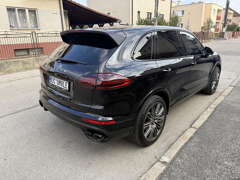 Porsche Cayenne (2018) - fotka 5 z 13