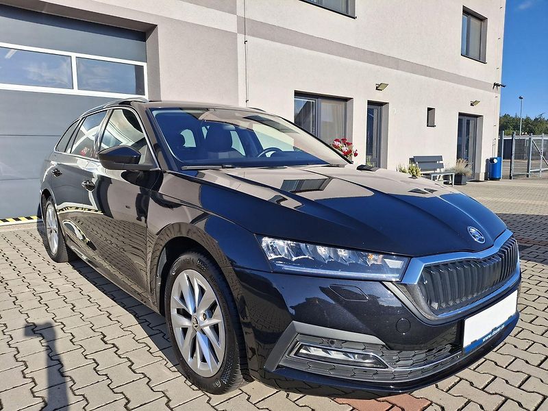 Škoda Octavia (2023) 1.0 E-TSI Business Plus ZÁRUKA - fotka 2 z 38