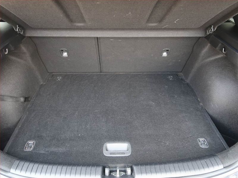 Kia Ceed (2021) Gold 1.5 T-GDI, Automat - fotka 14 z 18
