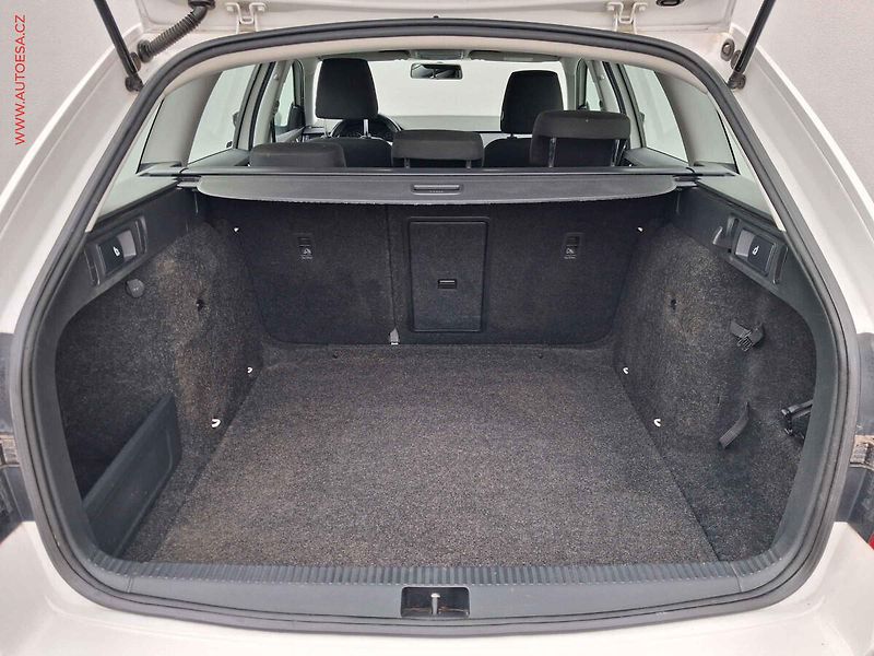 Škoda Octavia (2017) 1.6 TDi, 1.maj,ČR, Ambition - fotka 7 z 16